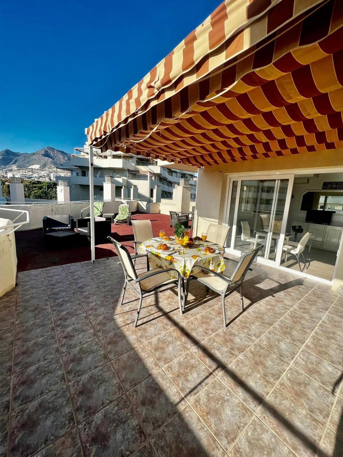 Apartment With Sea Views And Large Terrace Benalmadena