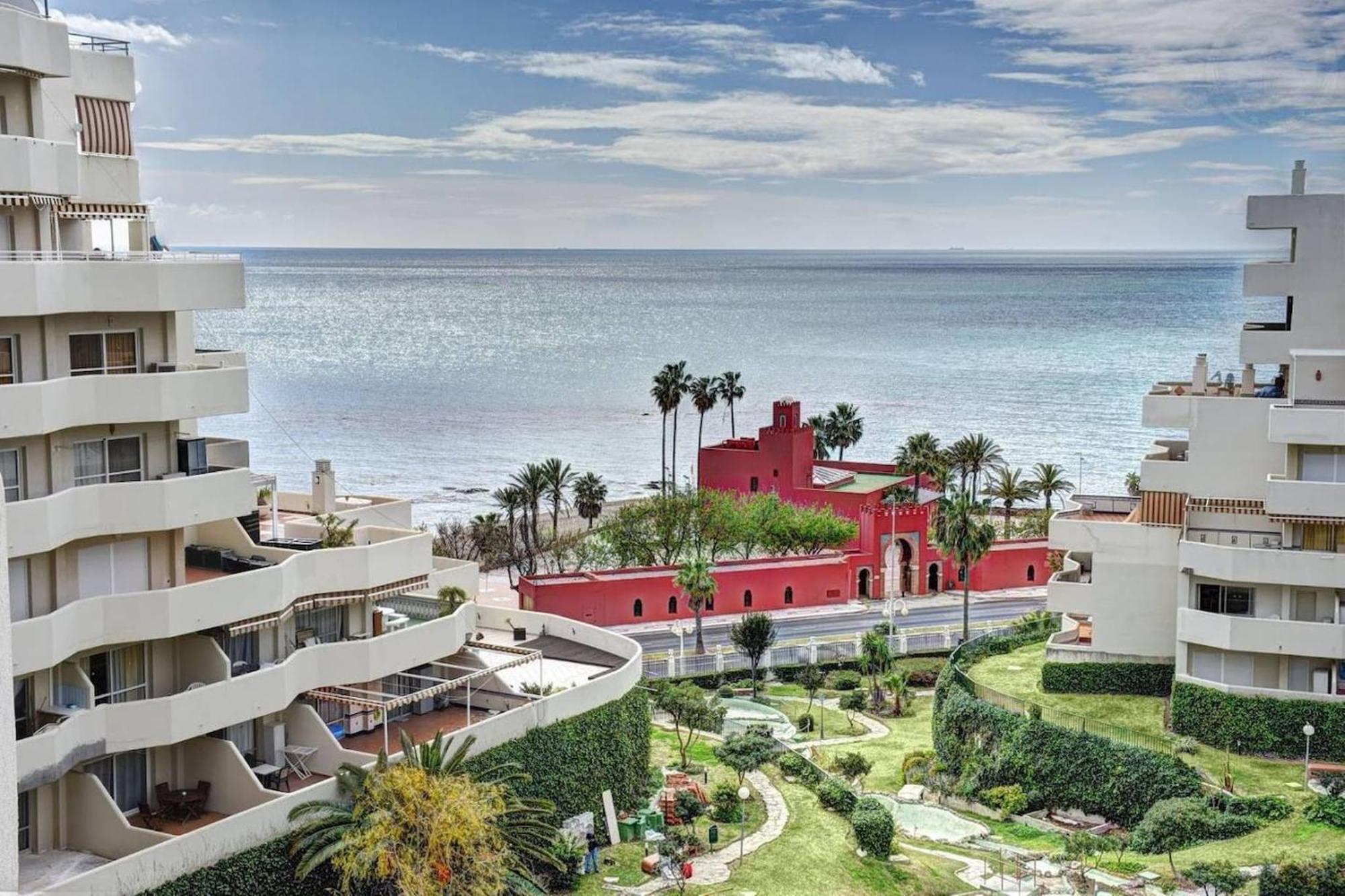With Sea Views And Large Terrace Apartment