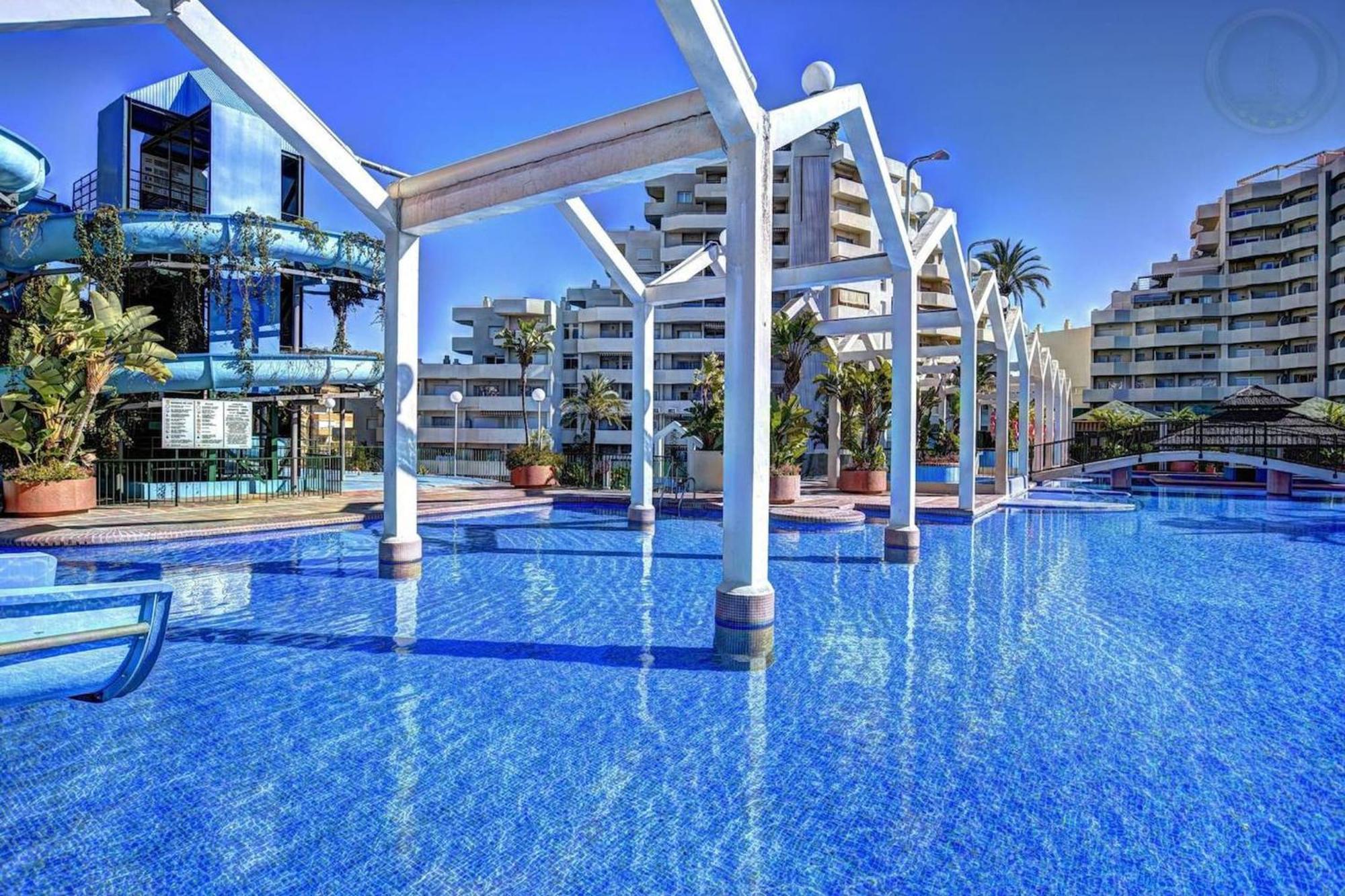 Apartment With Sea Views And Large Terrace Benalmadena